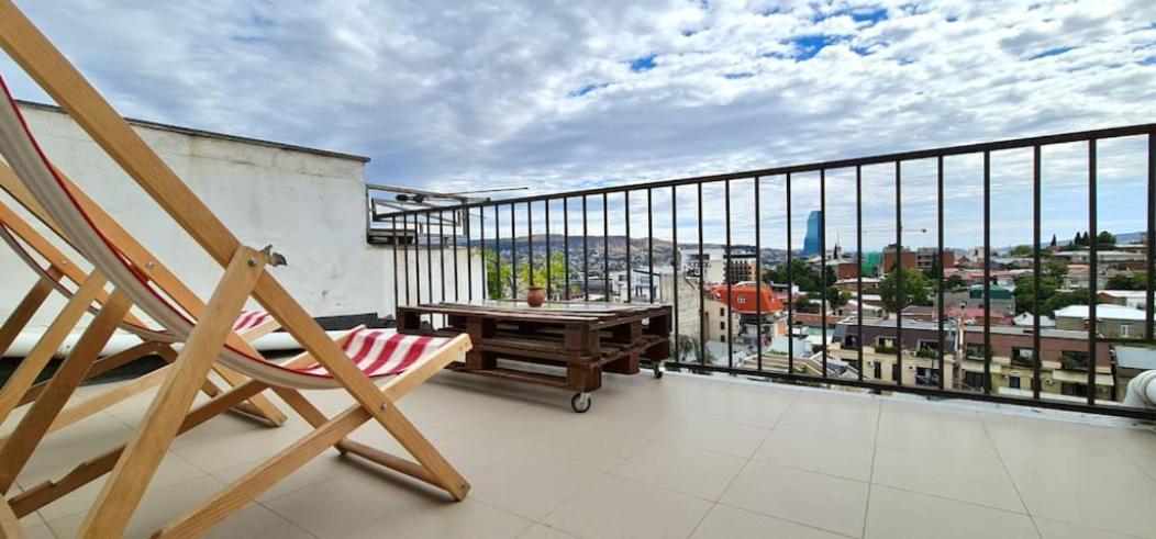 Duplex Apartment In The City Center Tbilisi Exterior foto